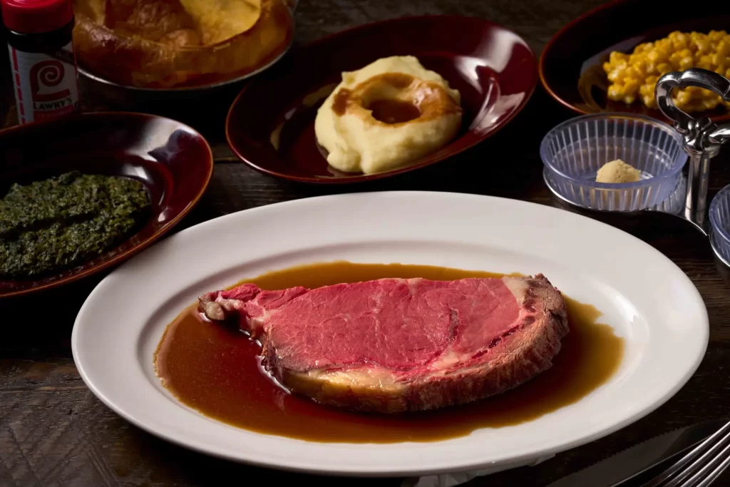 【ロウリーズ・ザ・プライムリブ】プライムリブ入り豪華おせち