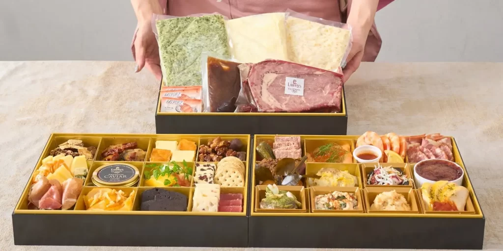 【ロウリーズ・ザ・プライムリブ】プライムリブ入り豪華おせち