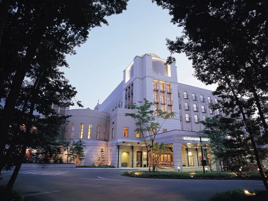 【水戸プラザホテル】ホテル謹製「令和八年おせち」