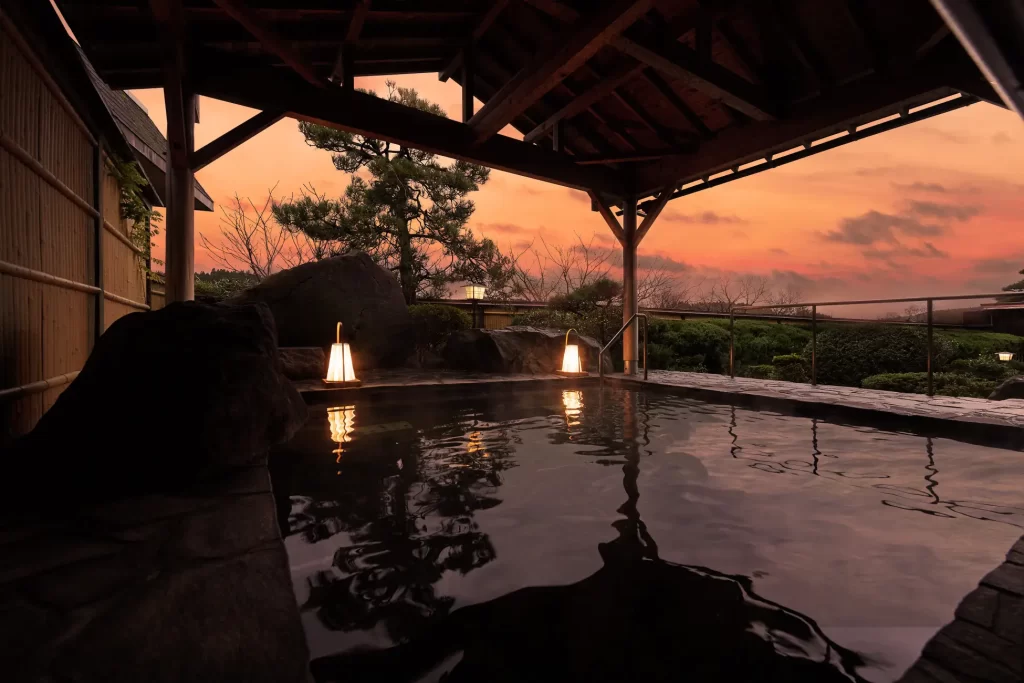 旅館・秋田温泉さとみおせち