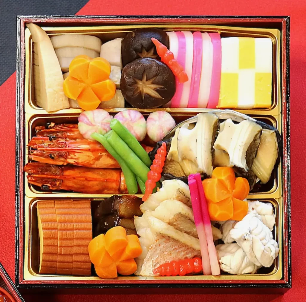 旅館・秋田温泉さとみおせち