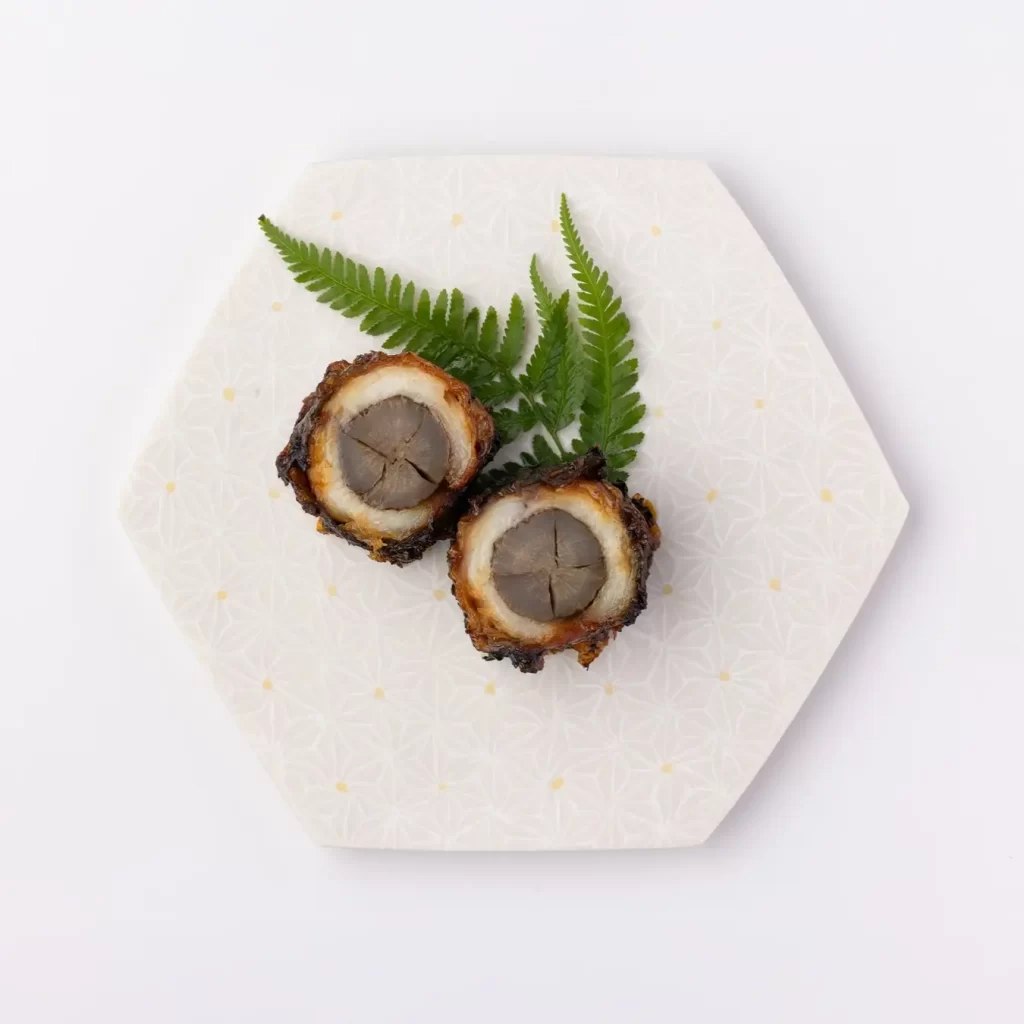 「レストラン酢重正之」華やかな三段重のおせち