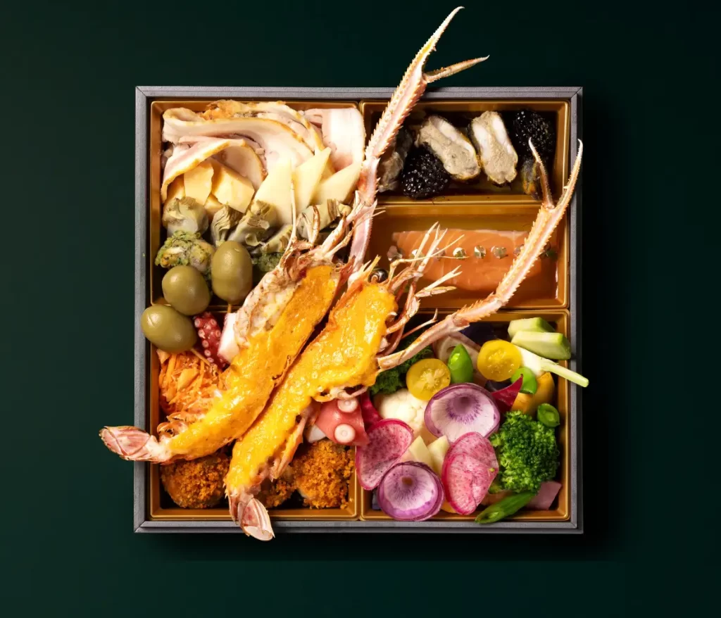 シェフとパン職人が作る「沢村のおせち」