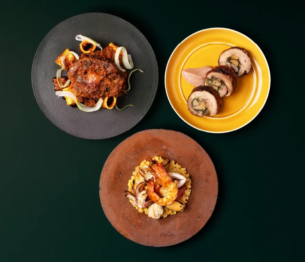 シェフとパン職人が作る「沢村のおせち」