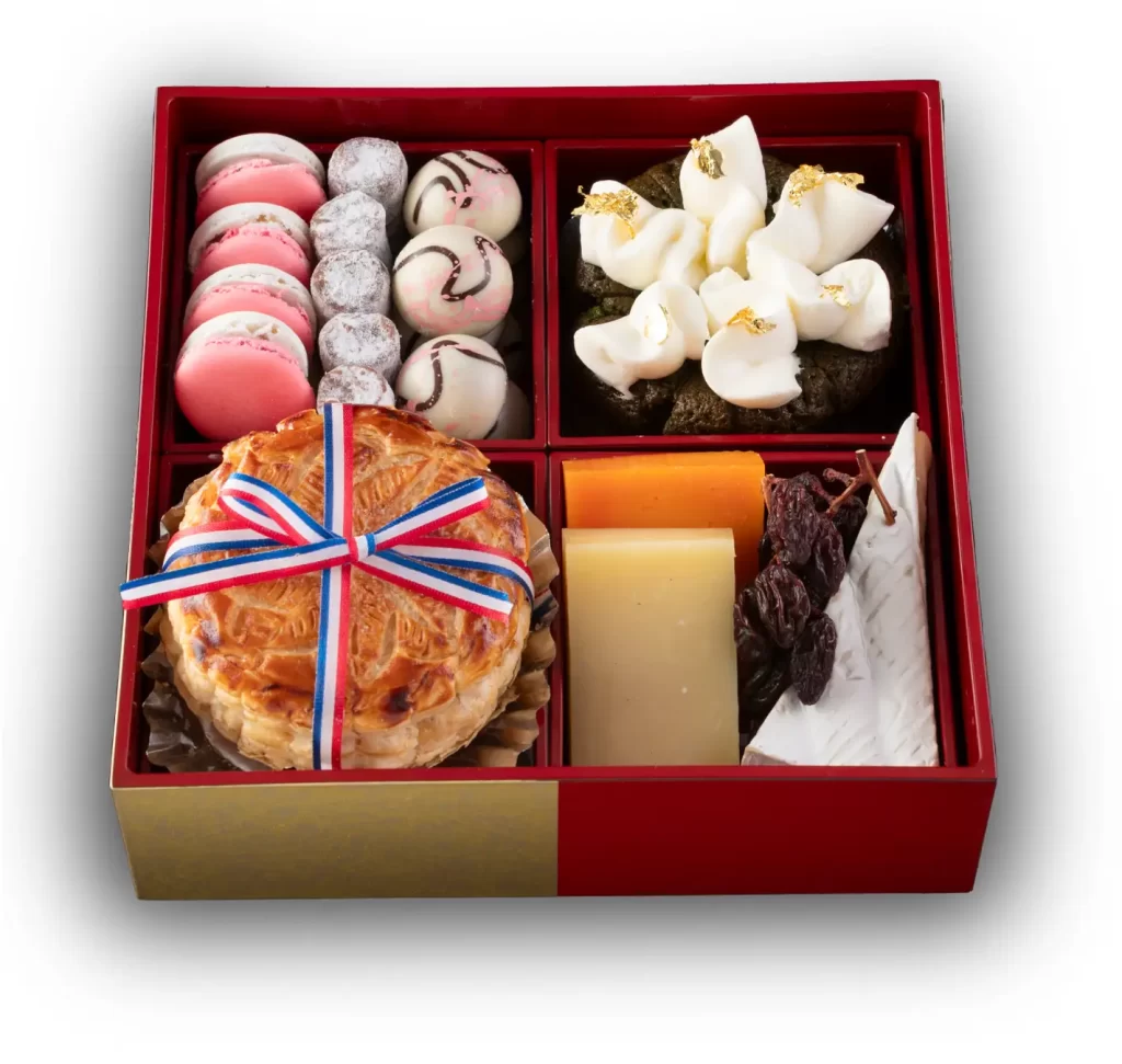 セルリアンタワー東急ホテル「和洋中スイーツ プレミアム五段重」