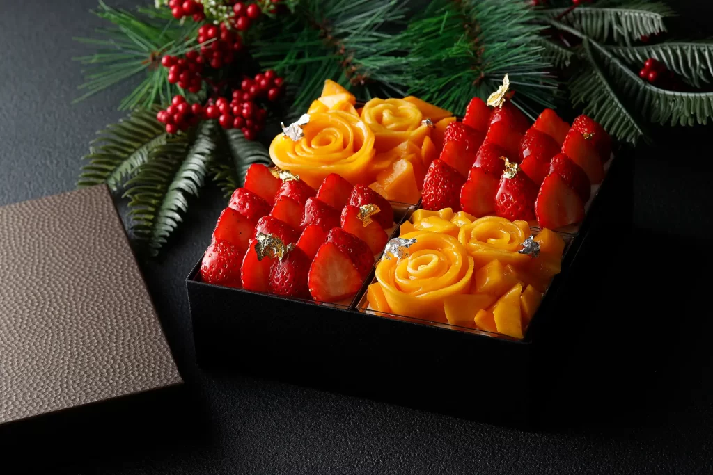 ZelkovA Cake Boutique（ゼルコヴァ ケーキブティック）」フルーツジュエルケーキ