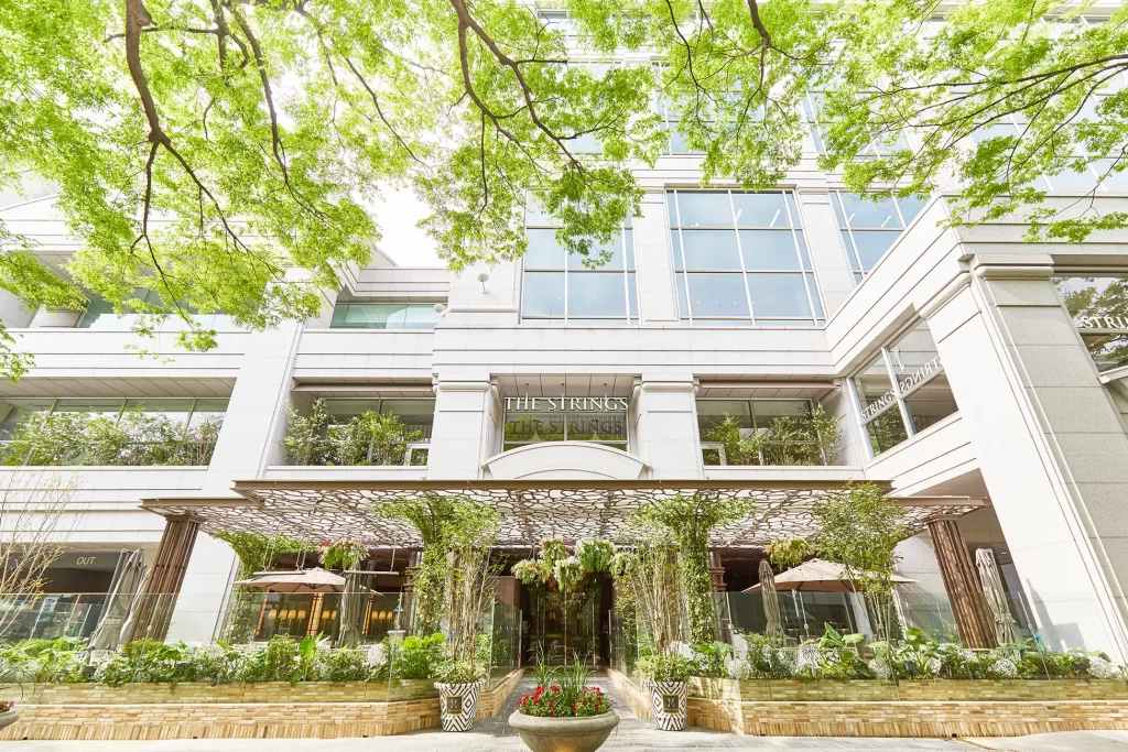 ZelkovA Cake Boutique（ゼルコヴァ ケーキブティック）」フルーツジュエルケーキ