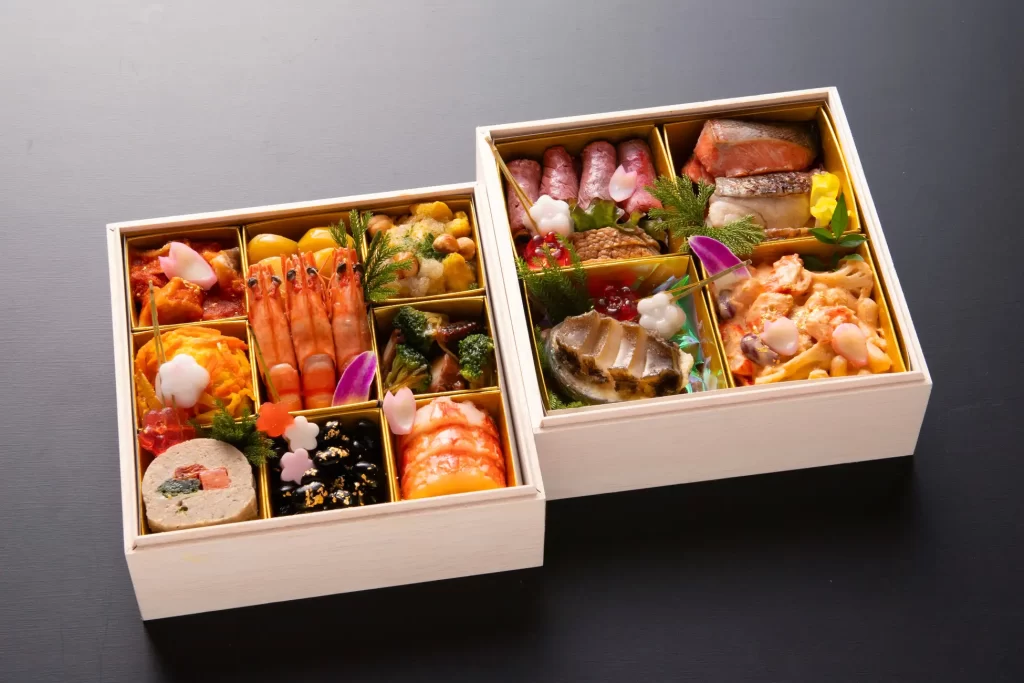 ホテルプラザ神⼾「和洋おせち3種」