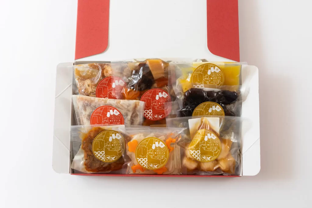 解凍不要の“盛り付けおせち”