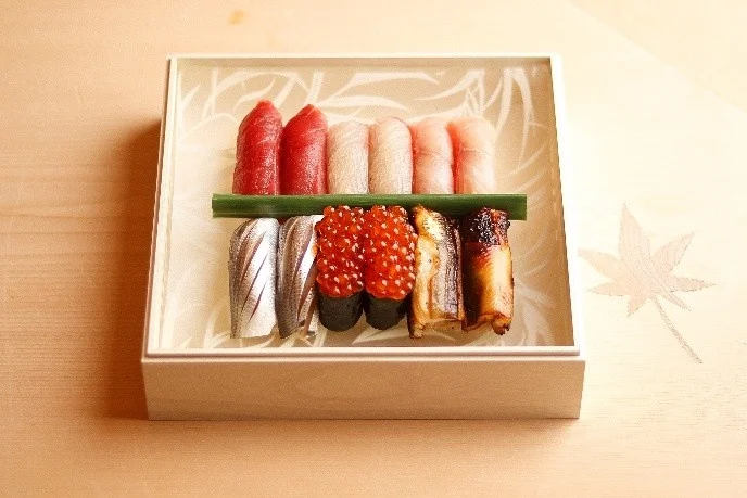 銀座おのでら×なだ万『2026年 匠の饗宴おせち』