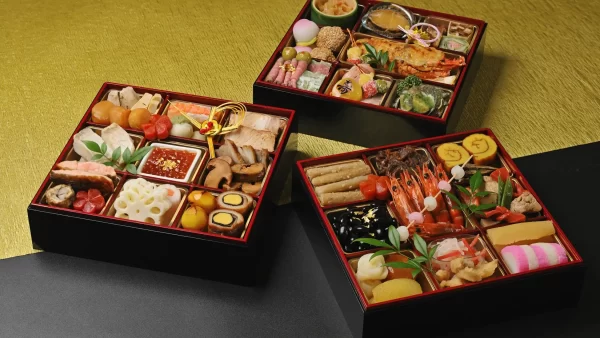 ★【びわ湖大津プリンスホテル】料理長と各レストランのチーフシェフが心ひとつにして　創り上げた三世代で味わう和洋中「おせち料理」が登場！