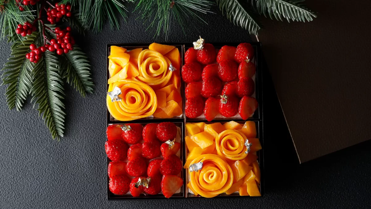 ZelkovA Cake Boutique（ゼルコヴァ ケーキブティック）」フルーツジュエルケーキ