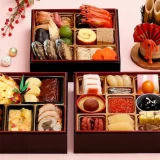 「ロイヤルの和洋折衷おせち2026《三段重》」